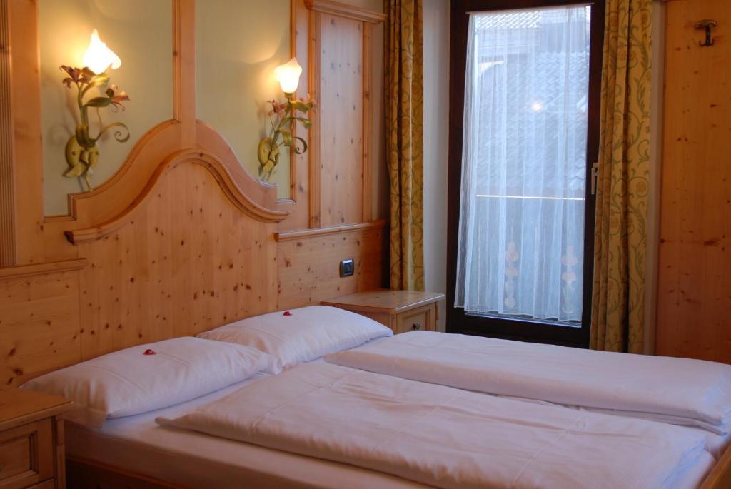 Hotel Loewenwirt Sexten Phòng bức ảnh